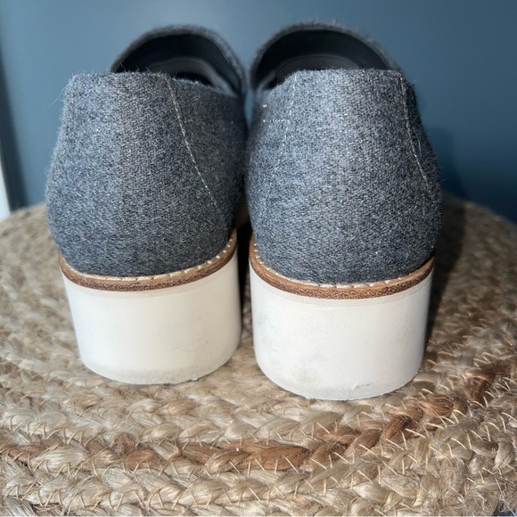 Vince Platform Zeta Grey Flannel Loafers - Picture 4 of 7